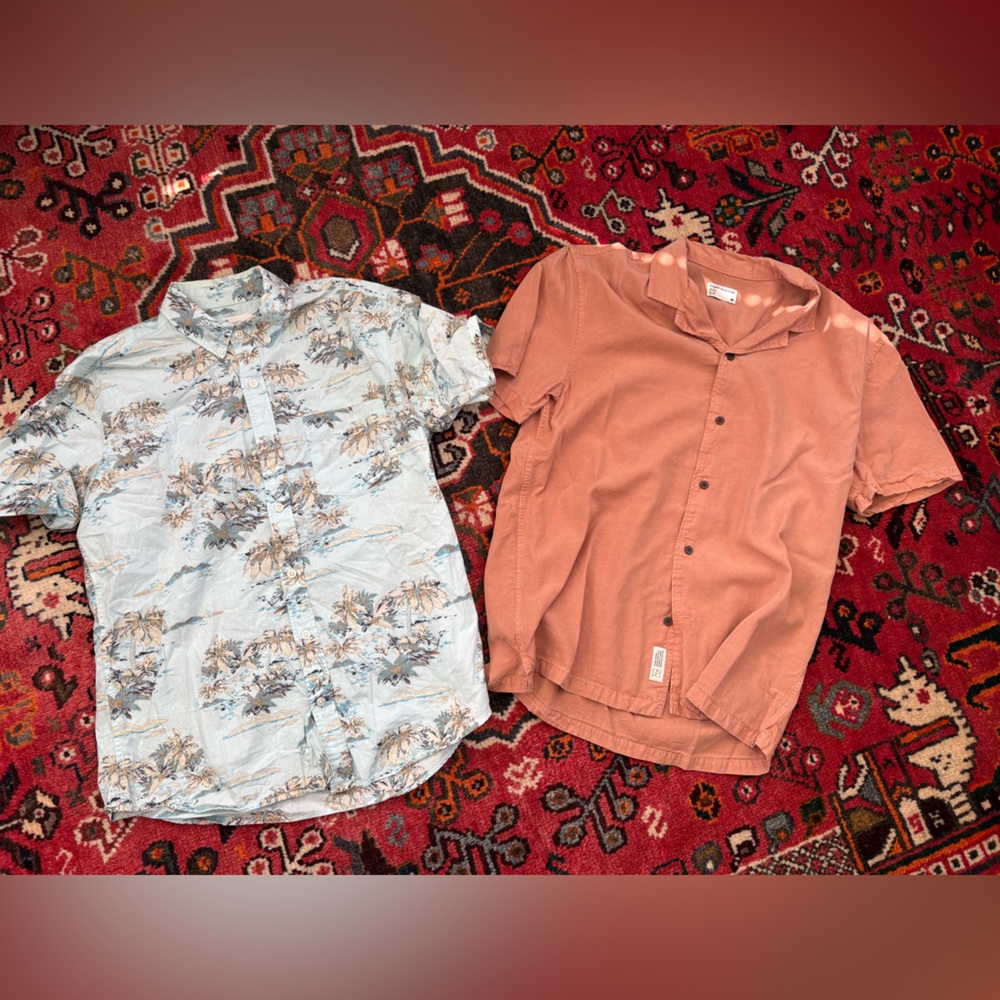 Men's Short Sleeve Shirts Floral+Solid. Small. Gap and Frank and Oak